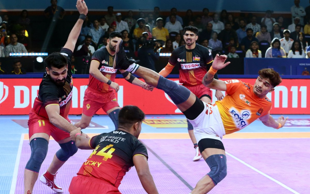 PKL Season 11: Puneri Paltan Stay Alive In Playoff Race With Rout Of Bengaluru Bulls