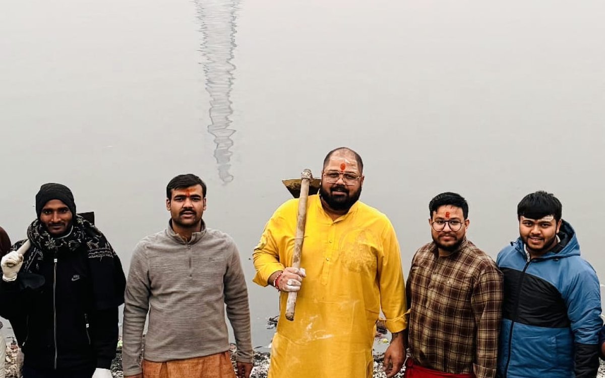 Powerlifter-turned-shooter Gaurav Sharma begins clean-up drive at Yamuna ghats