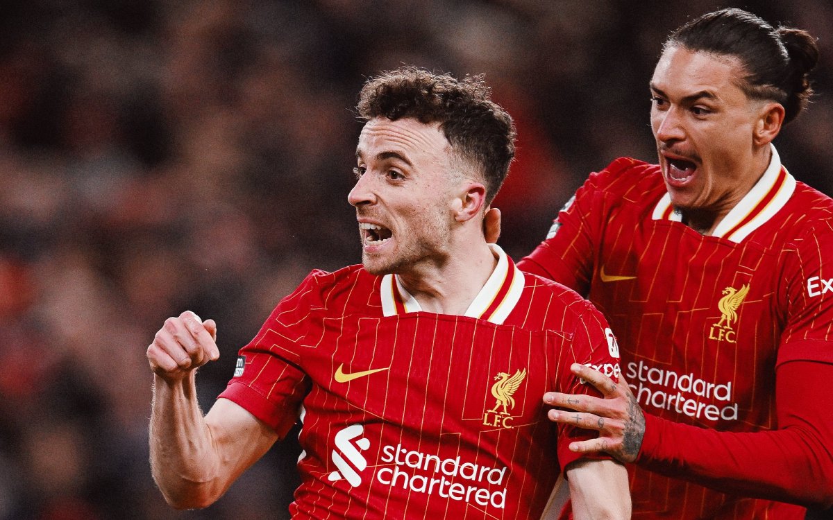 Premier League: Ten-man Liverpool Rescue 2-2 Draw With Fulham