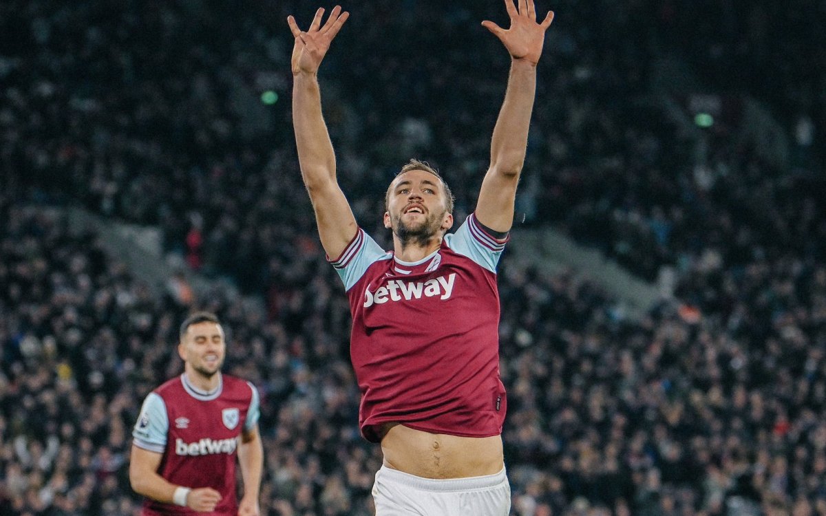 Premier League: West Ham beat Wolves to end winless run 