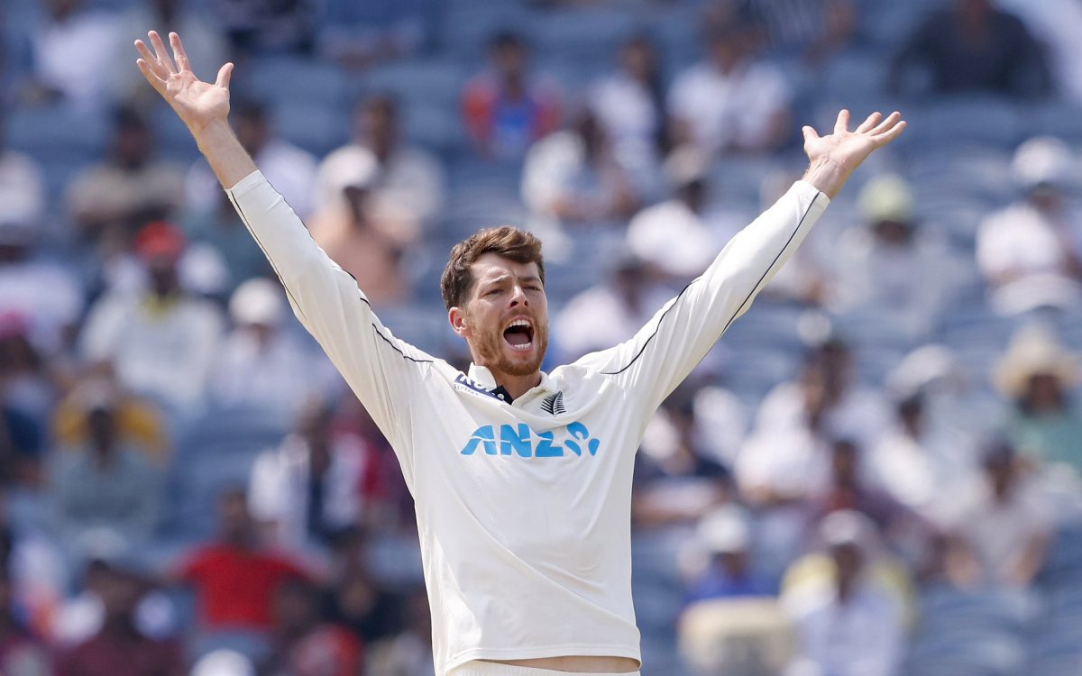 Santner In Contention To Play In NZ’s Second Test Against England, Says Stead