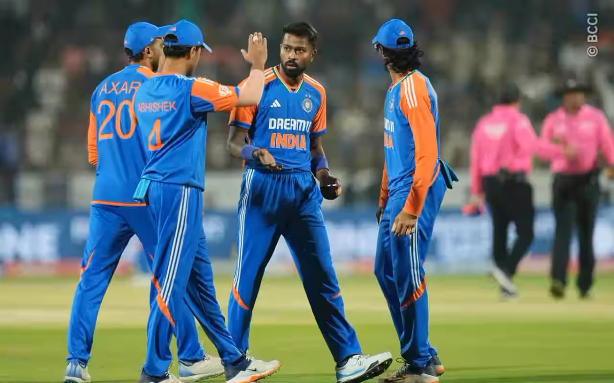 3rd T20I: Chakravarthy Picks Five Wickets As England Post 171 In Rajkot