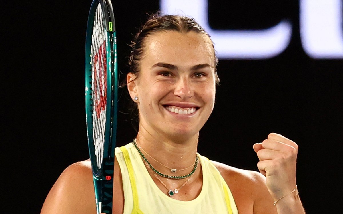 Aus Open: Sabalenka digs deep to make 10th major semifinal