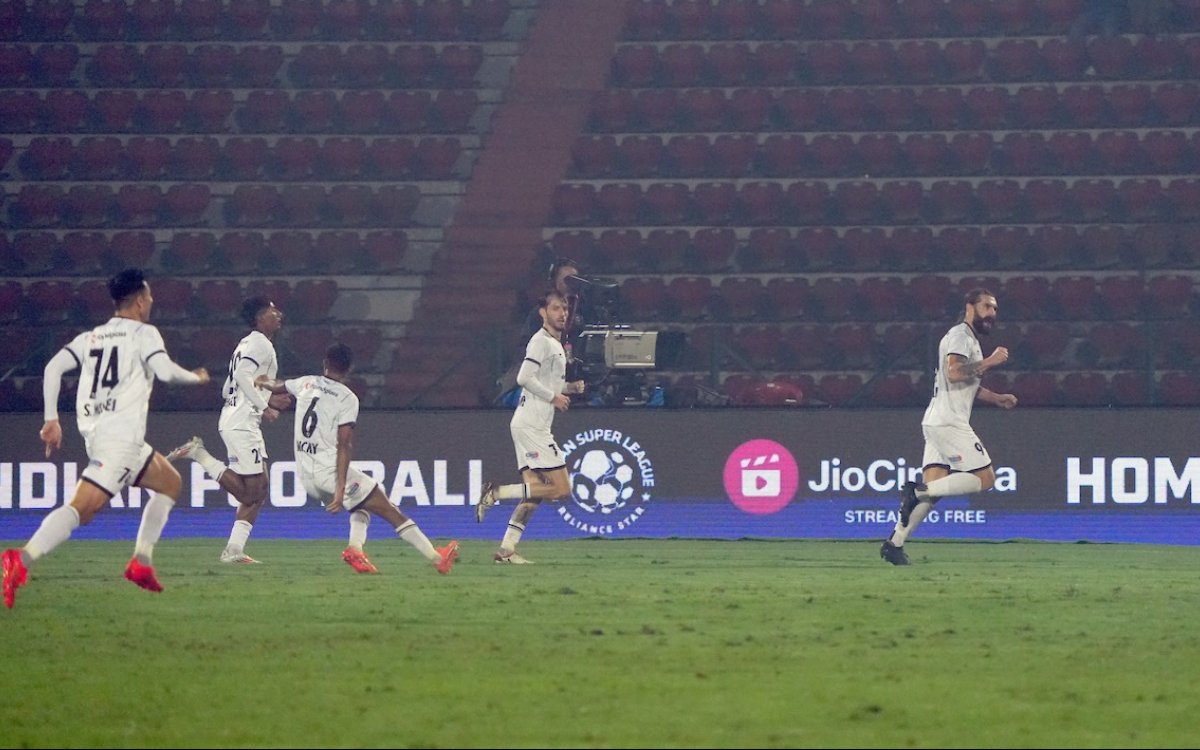 Punjab FC Urge AIFF To Review Referees  Decisions Vs NEUFC, Calls For Introduction Of VAR In ISL