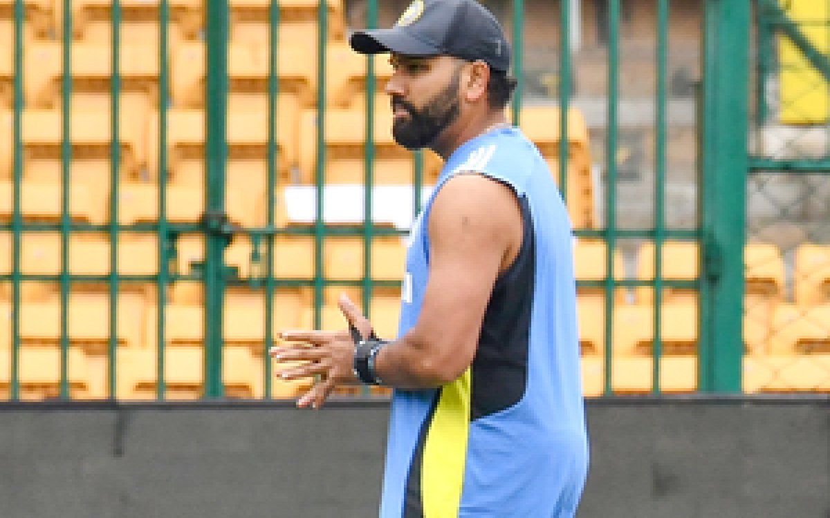 Rohit Sharma Joins Mumbai s Training Camp At Wankhede Stadium