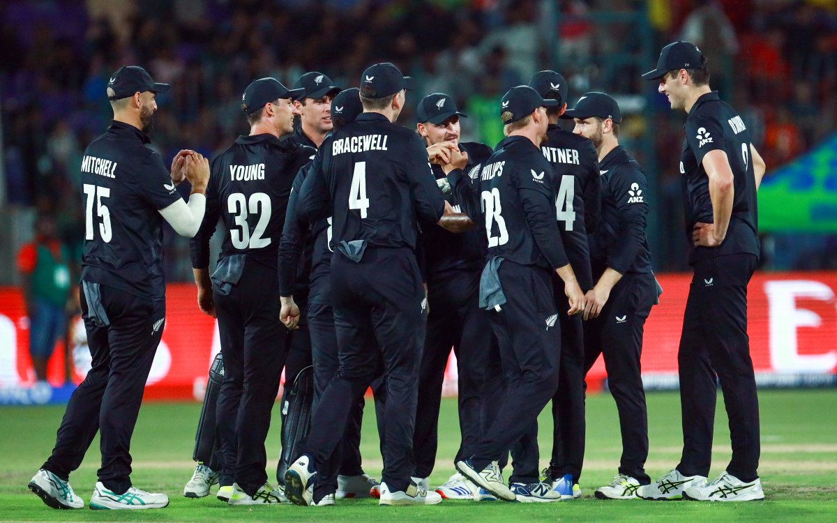 Champions Trophy: Latham, Young star as NZ thrash Pakistan by 60 runs