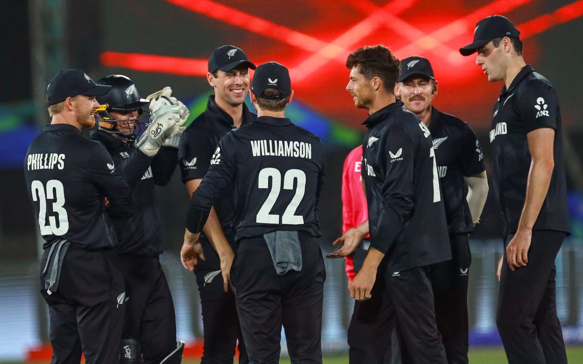 Champions Trophy: New Zealand Elect To Bowl First In Must-win Game For Bangladesh