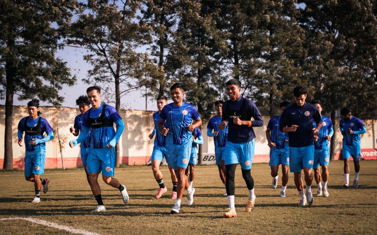 ISL 2024-25: Punjab FC will play every match like it’s a final, says head coach Dilmperis