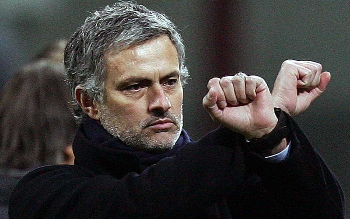 Mourinho handed four-match ban for comments after Istanbul derby