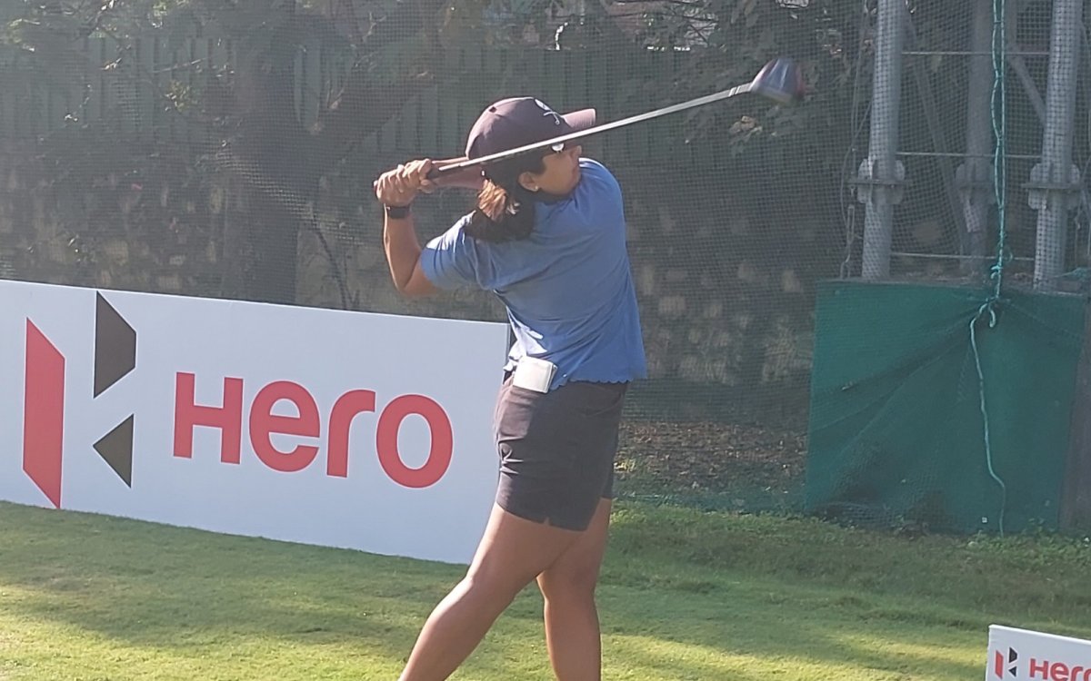 Shweta Mansingh takes one-shot lead in third leg of WPGT