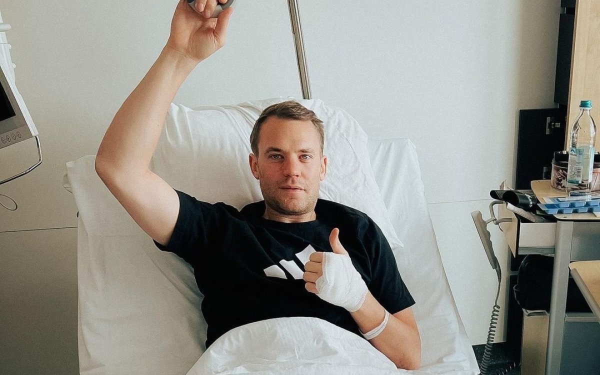 Bayern s Manuel Neuer Out For  foreseeable Future  With Calf Injury