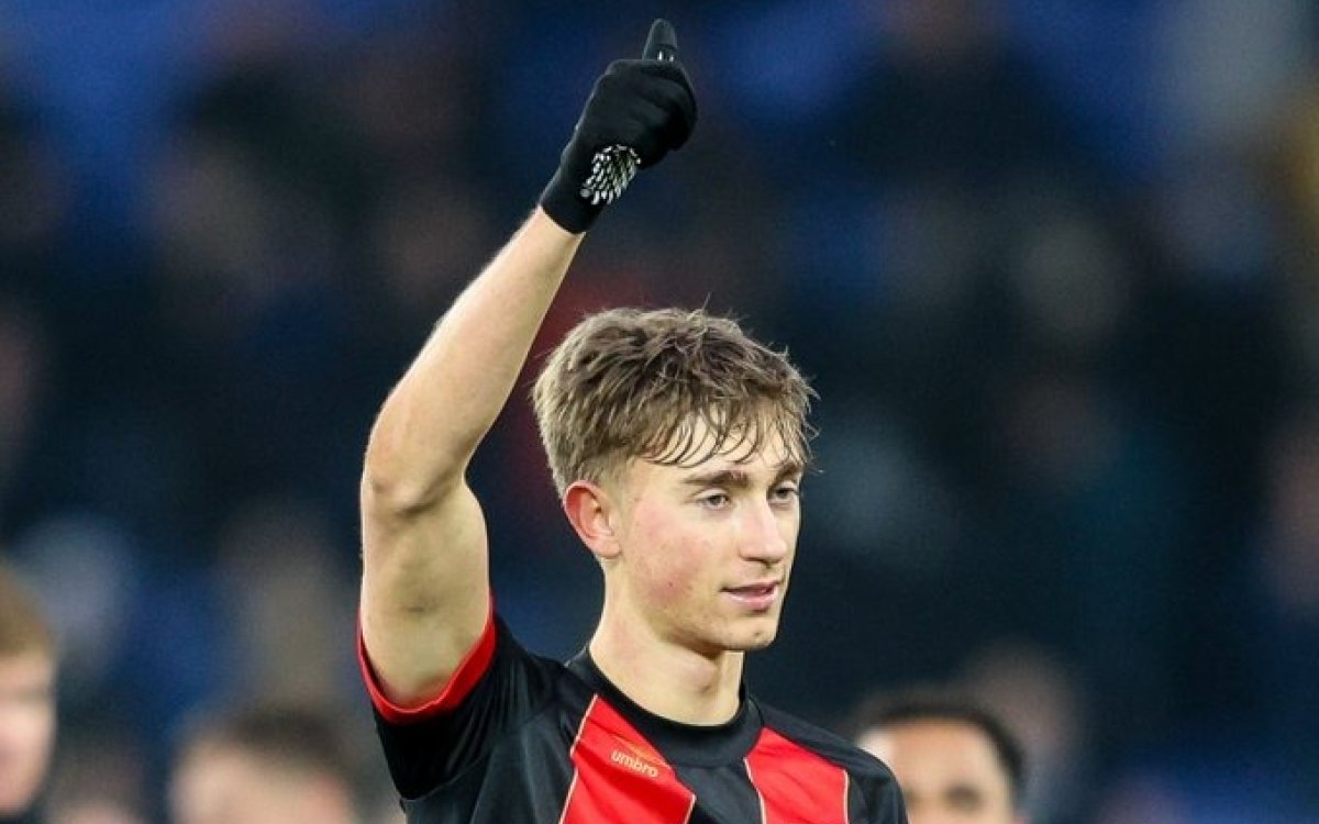 Bournemouth's Dean Huijsen gets first senior call up for Spain, to replace Inigo Martinez