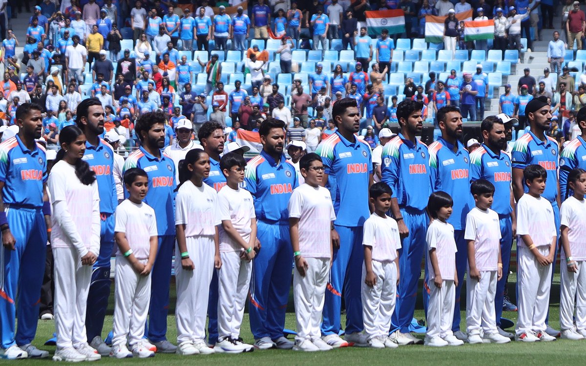 Champions Trophy: Indian Team Wears Black Armbands Against Australia To Honour Padmakar Shivalkar